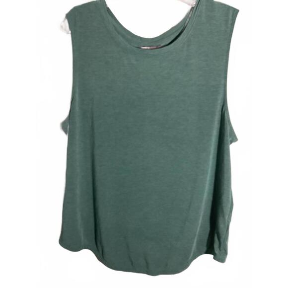 PrAna Woman’s Green Sleeveless Tank top with back twist and opening XL - Picture 1 of 7